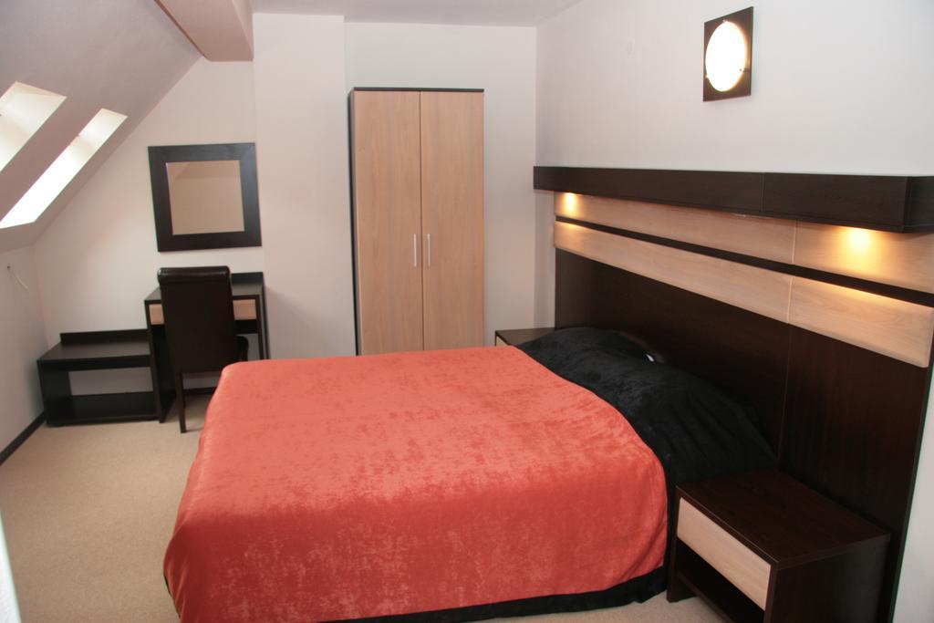 Hotel Byalo More Banite Room photo